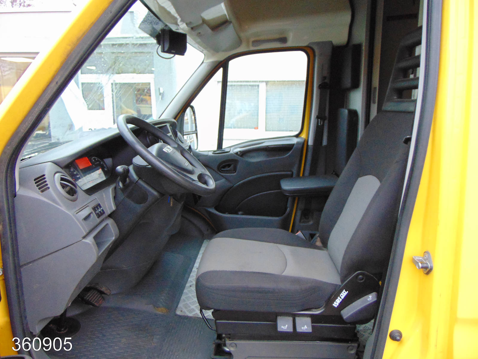 Iveco Daily 35 S 11 A / P Maxi Postkoffer Regalsystem, Interne Nummer: 360905 Bild Nr. 3