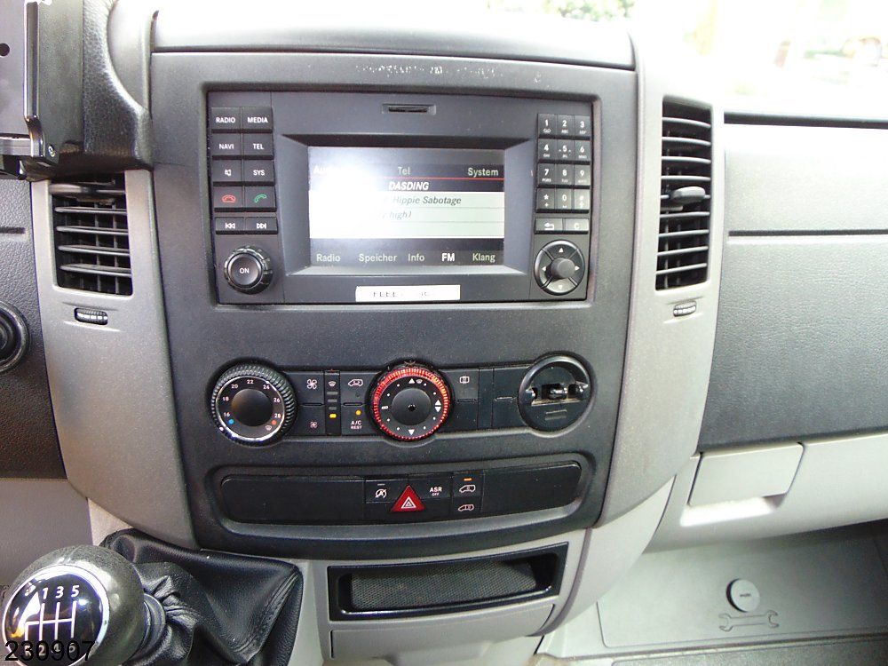 VW Crafter 35 2.0 TDI Regalsystem-Klima-Kamera, Interne Nummer: 230907 Bild Nr. 5