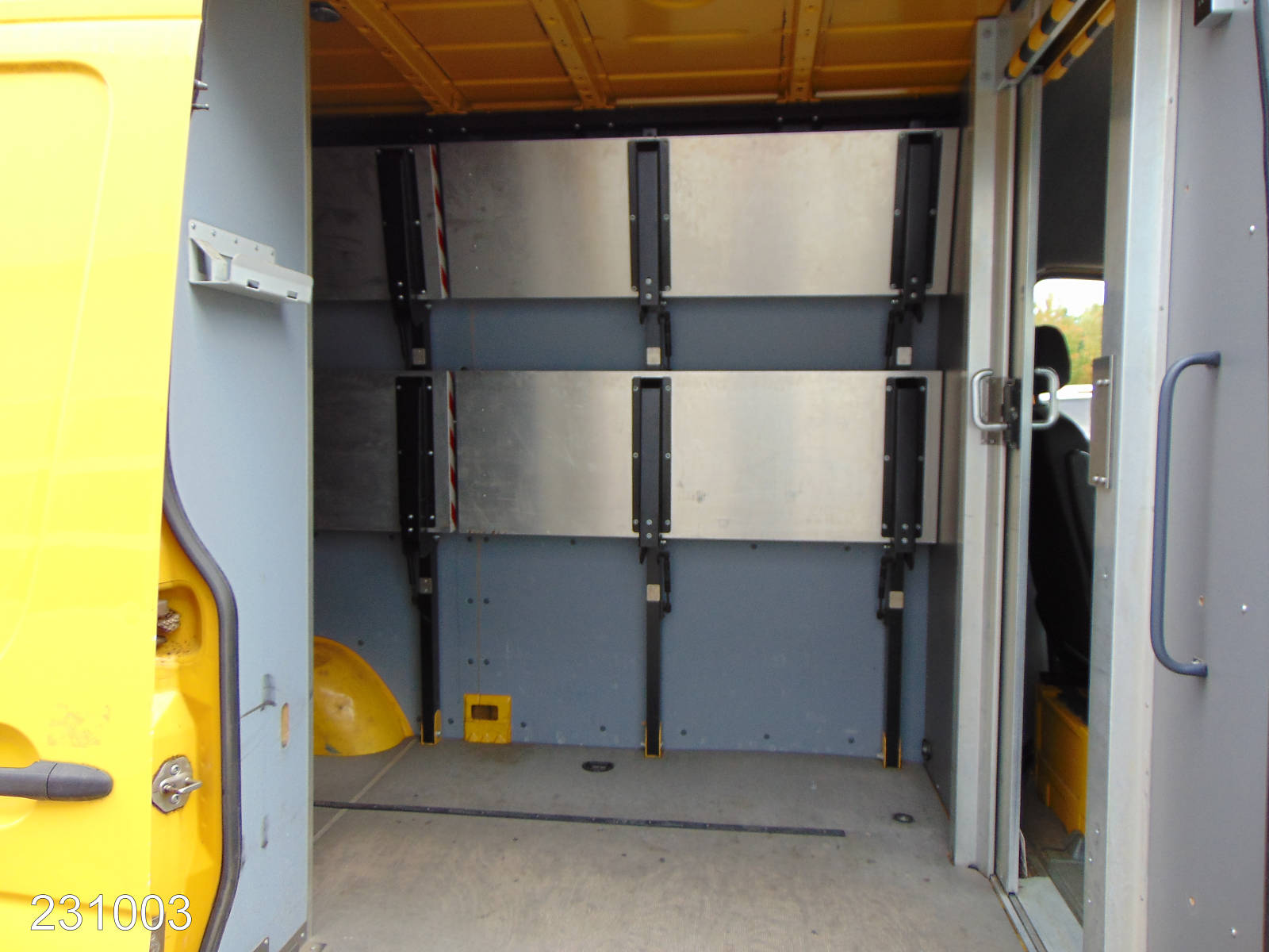 VW Crafter 35 2.0 TDI Regalsystem-Klima-Kamera, Interne Nummer: 231003 Bild Nr. 10