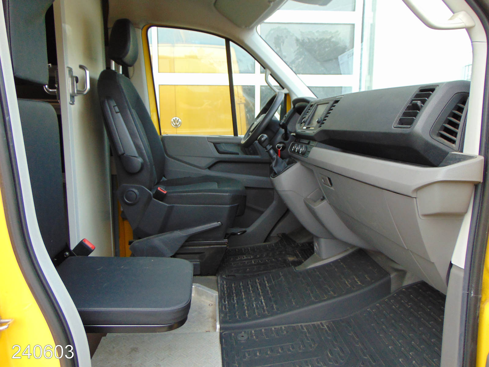 VW Crafter 35 140 2.0 TDI Maxi Regalsystem-Klima-Kamera, Interne Nummer: 240603 Bild Nr. 7
