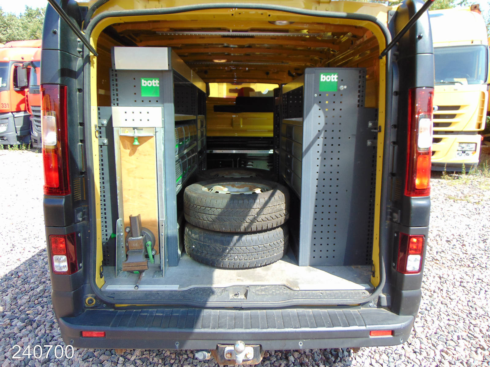 Opel Vivaro 1.6 CDTI BiTurbo L2 AHK-Bott-Klima-Navi, Interne Nummer: 240700 Bild Nr. 9