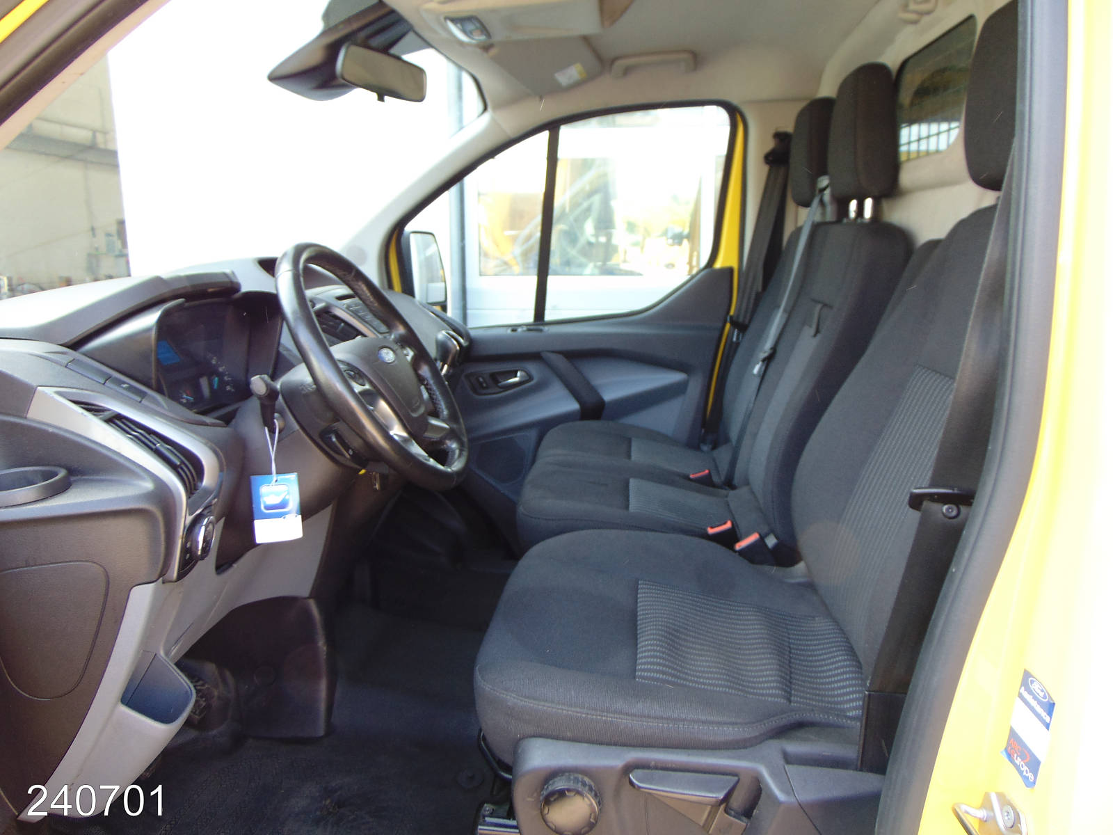 Ford TransitCustom 340 2.0TDCI -Bott-AHK-KLIMA-Navi-, Interne Nummer: 240701 Bild Nr. 3