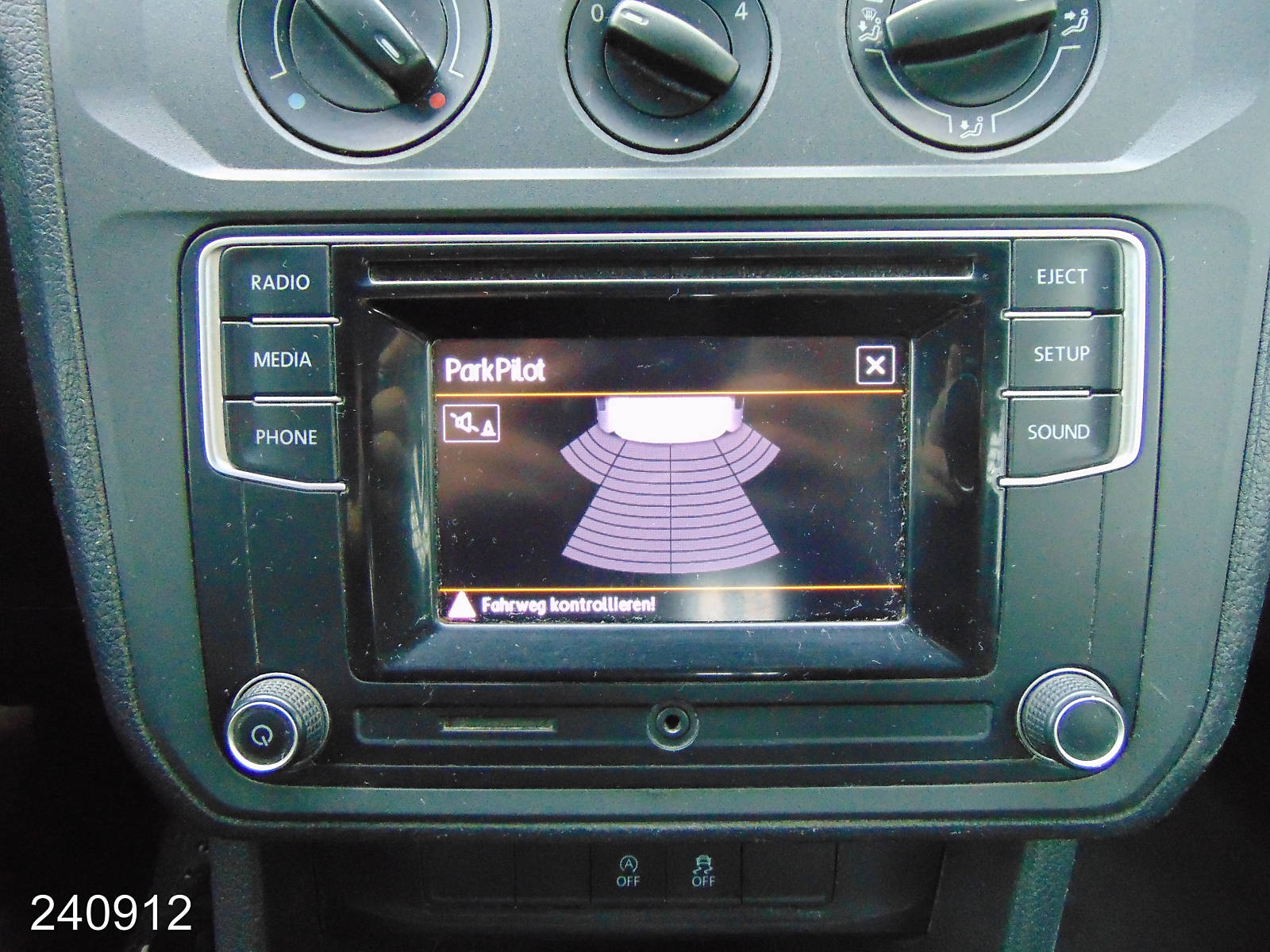 VW Caddy 2.0 TDI 4Motion 2x Schiebetür-HFT, Interne Nummer: 240912 Bild Nr. 6