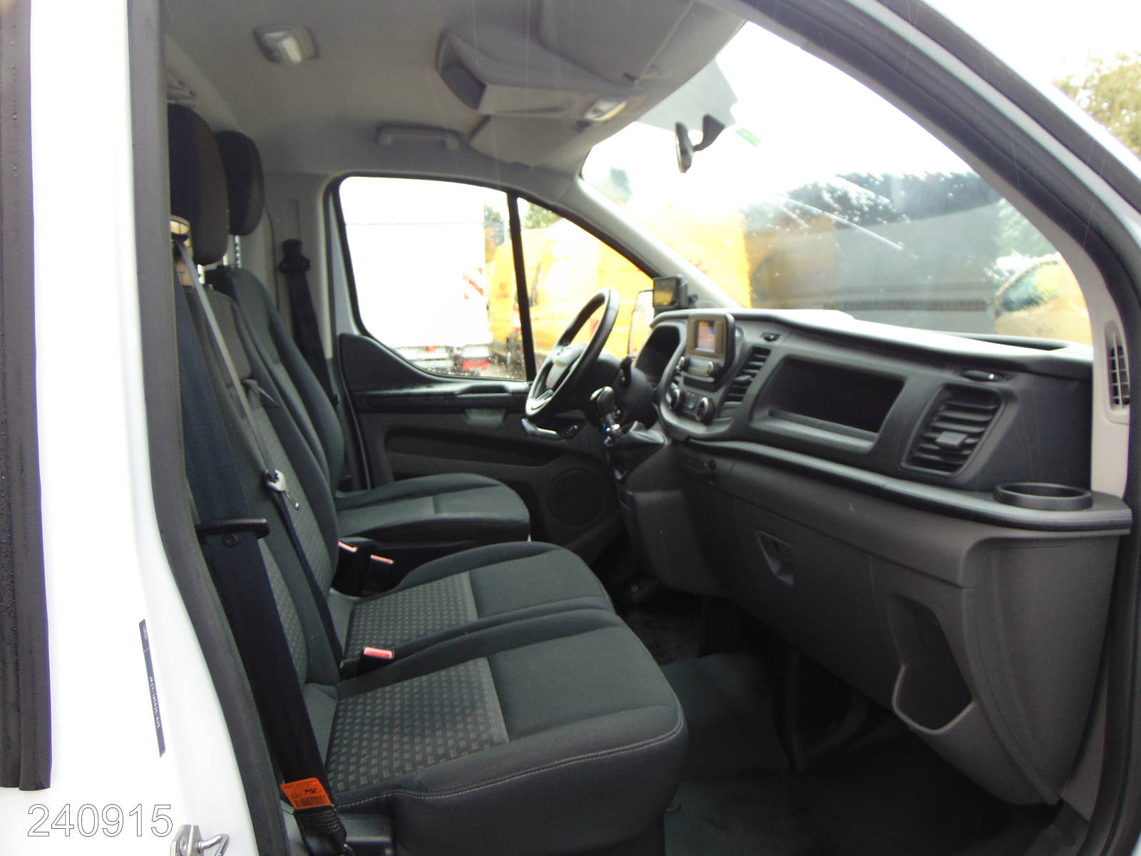 Ford Transit Custom 340 L2 2.0 TDCI Trend Klima-Navi, Interne Nummer: 240915 Bild Nr. 8