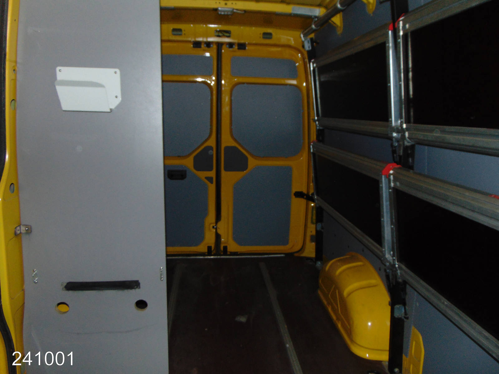 VW Crafter 35 2.0 TDI 140 DSG Regalsystem-Klima-Kamera, Interne Nummer: 241001 Bild Nr. 9