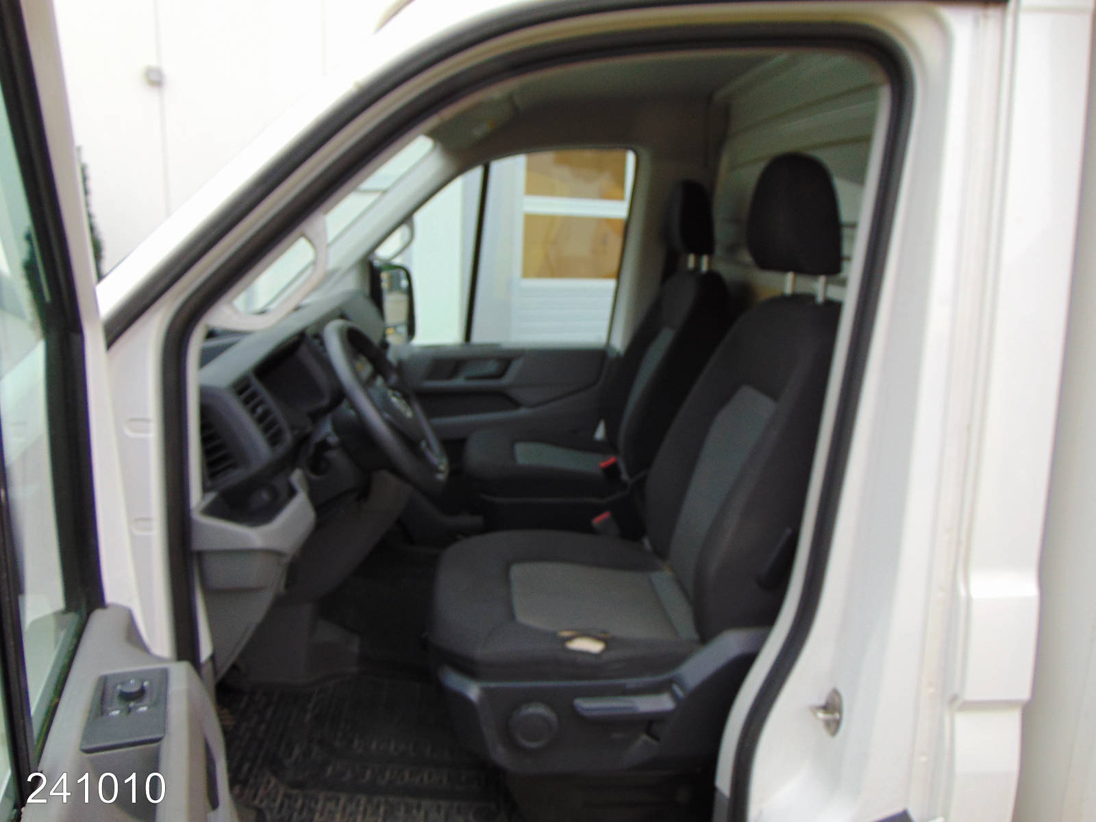 VW Crafter 2.0 TDI 35 180 2.0 TDI Maxi Klima-Kamera, Interne Nummer: 241010 Bild Nr. 3