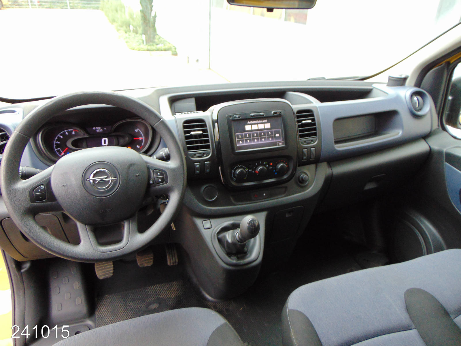 Opel Vivaro 1.6 CDTI L2 AHK-Bott-Klima-Navi, Interne Nummer: 241015 Bild Nr. 4