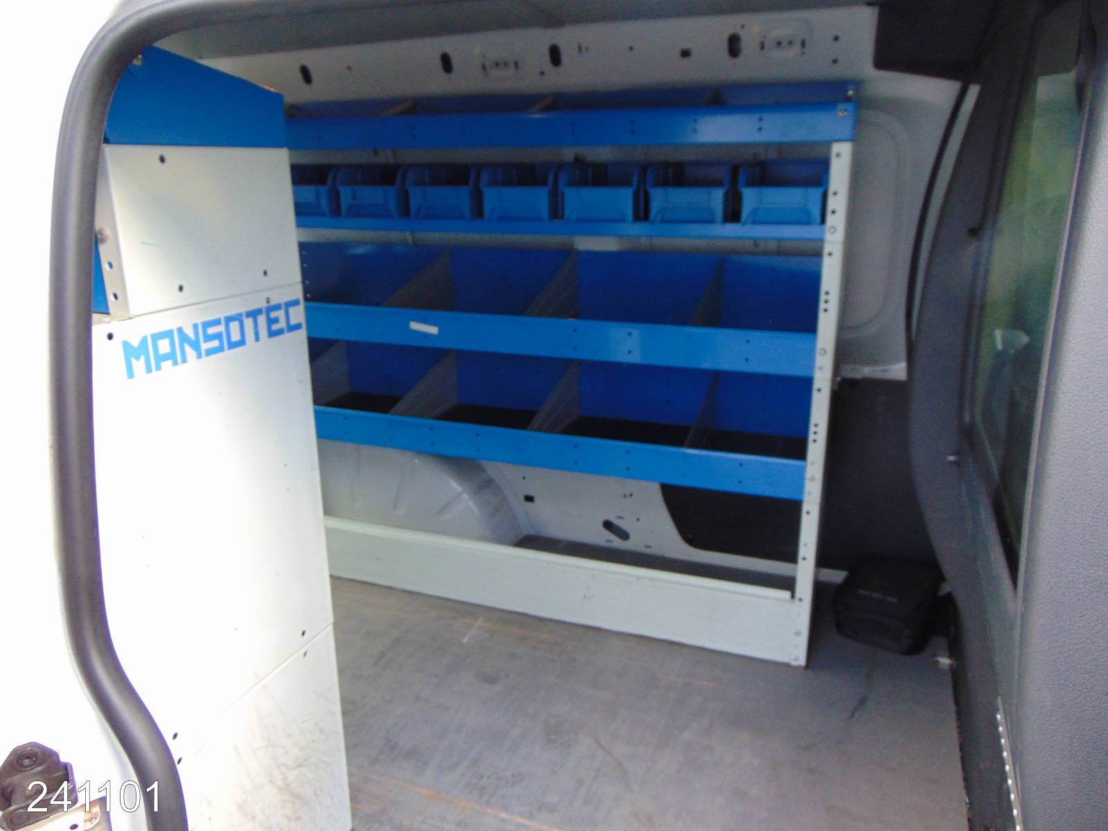 VW Caddy Maxi 2.0 TDI Klima-Regaleinbau-HFT, Interne Nummer: 241101 Bild Nr. 11