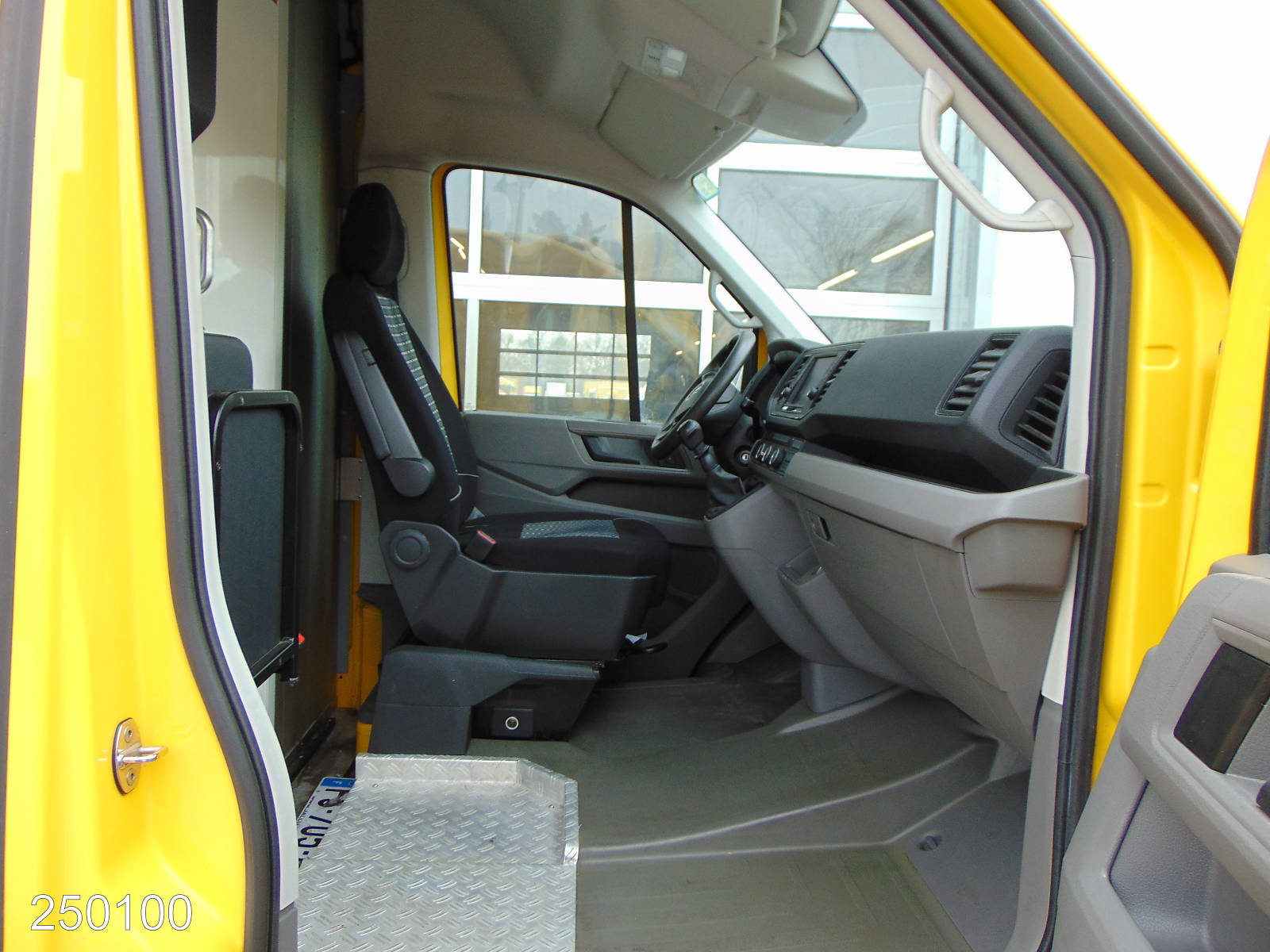 VW Crafter 35 2.0 TDI Regalsystem-Klima-Kamera, Interne Nummer: 250100 Bild Nr. 8