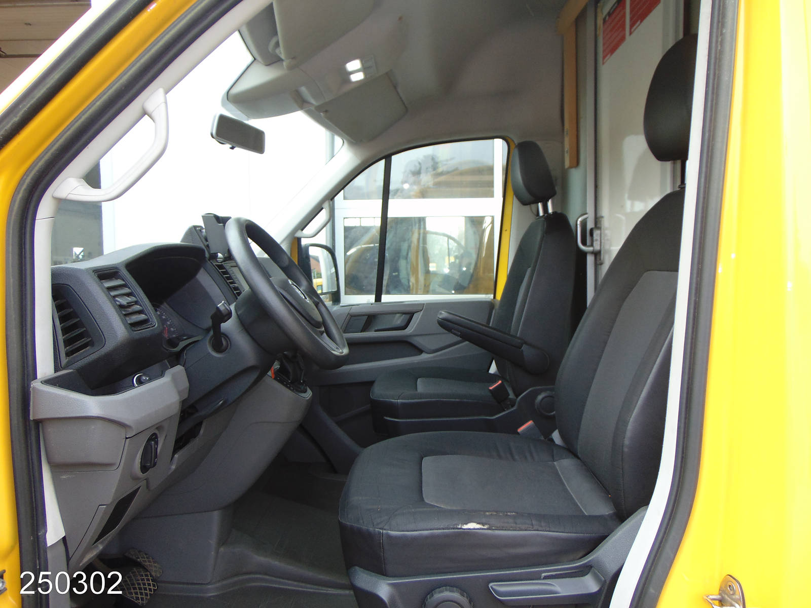 VW Crafter 35 2.0 TDI DSG Regalsystem-Klima-Kamera, Interne Nummer: 250302 Bild Nr. 3