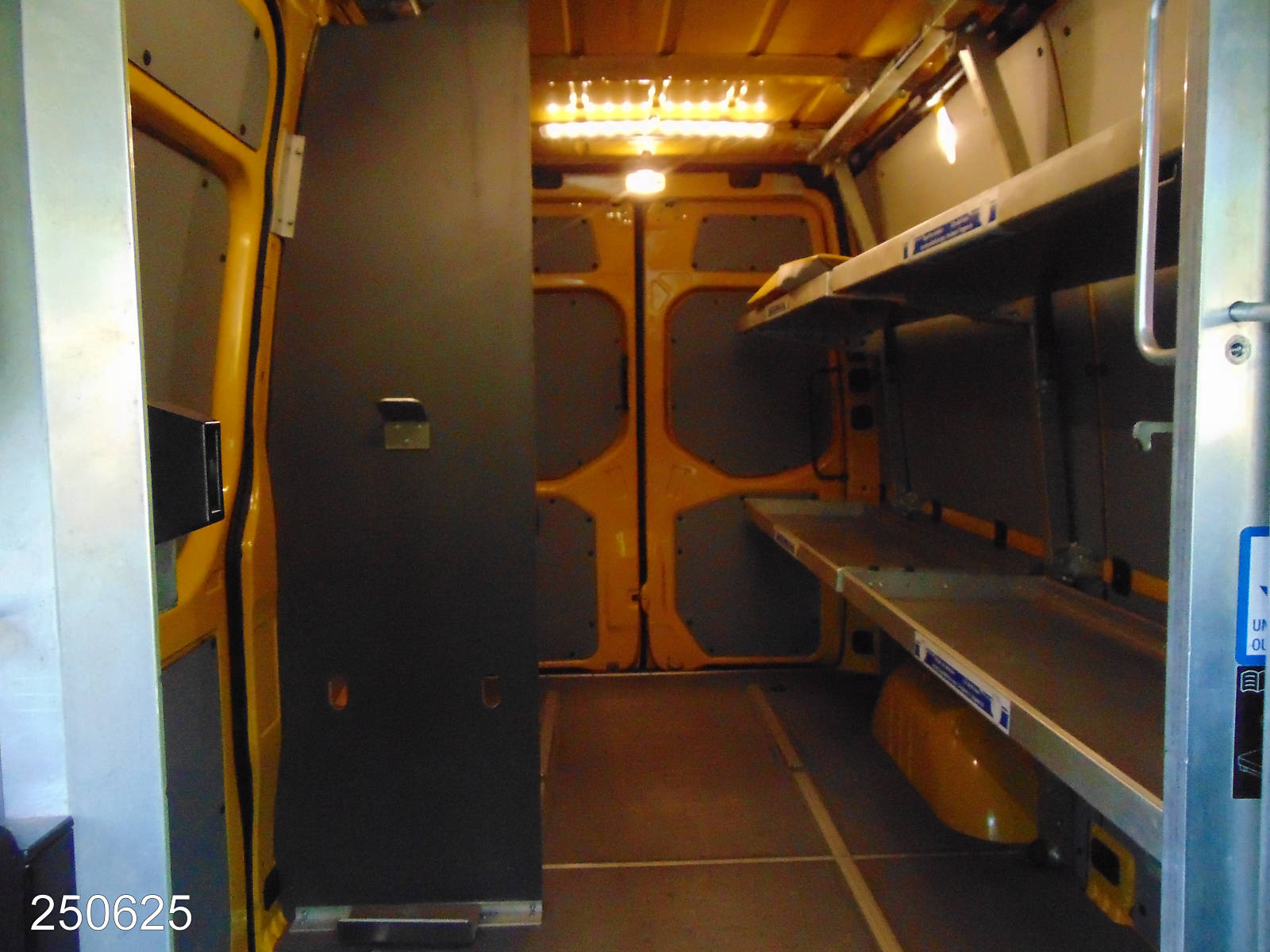 Mercedes Sprinter 314 CDI Regalsystem-Klima-Kamera, Interne Nummer: 250625 Bild Nr. 7