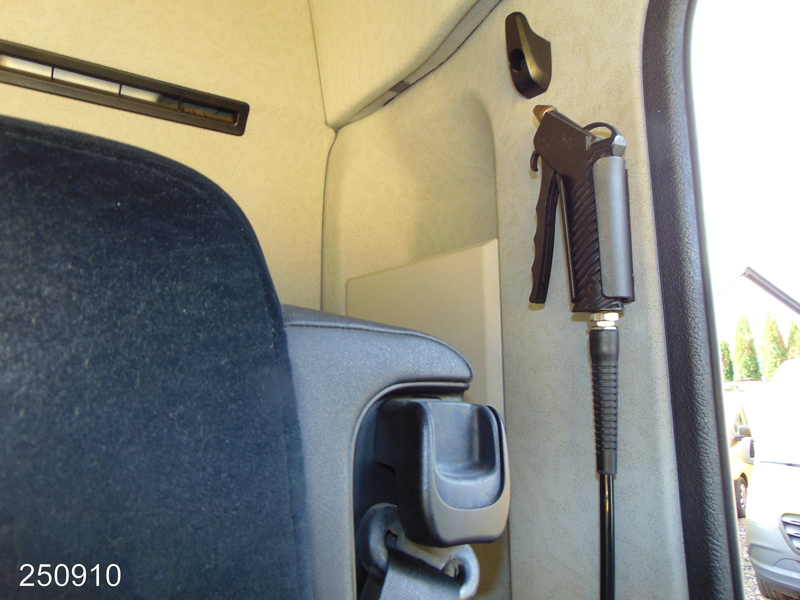 Mercedes Antos 1833L 3-Zonen Kühlkoffer-LBW, Interne Nummer: 250910 Bild Nr. 11