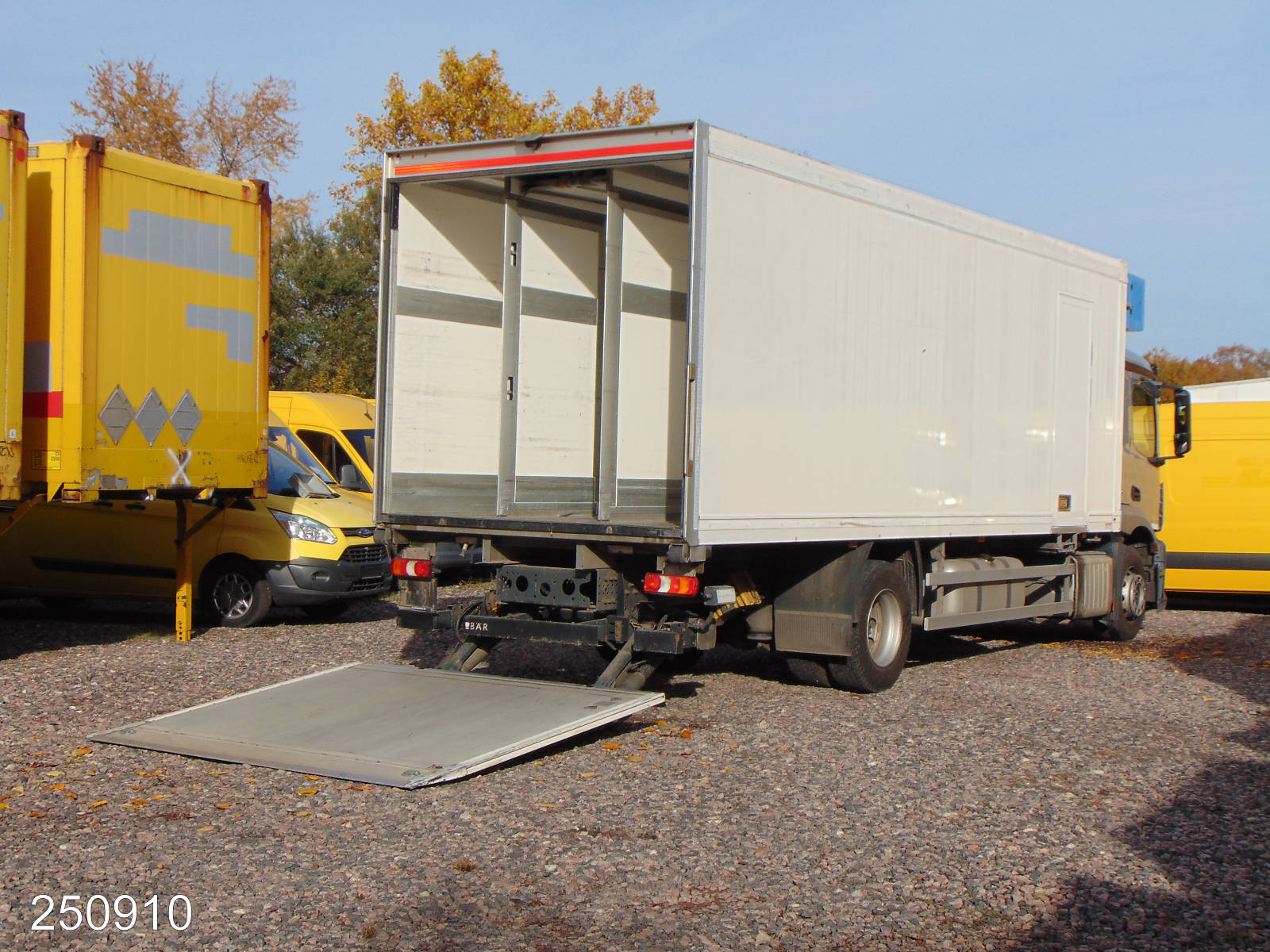 Mercedes Antos 1833L 3-Zonen Kühlkoffer-LBW, Interne Nummer: 250910 Bild Nr. 17