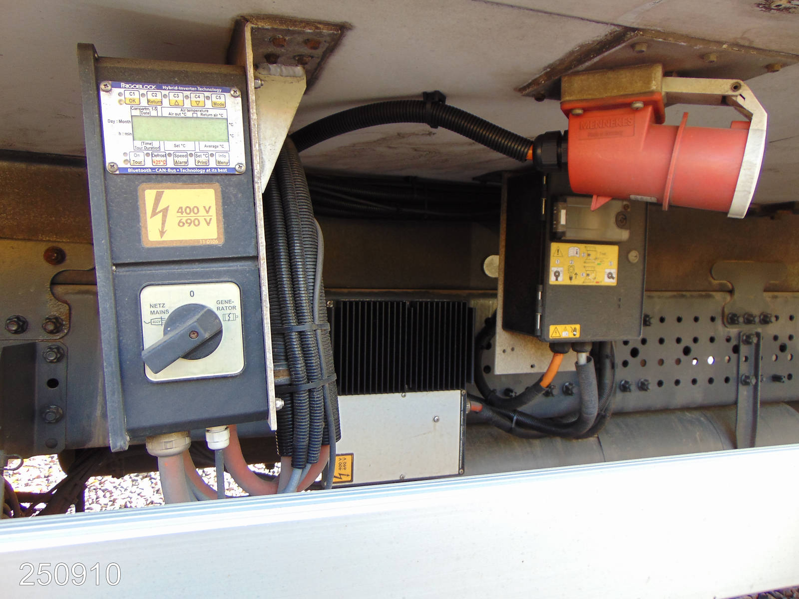 Mercedes Antos 1833L 3-Zonen Kühlkoffer-LBW, Interne Nummer: 250910 Bild Nr. 24