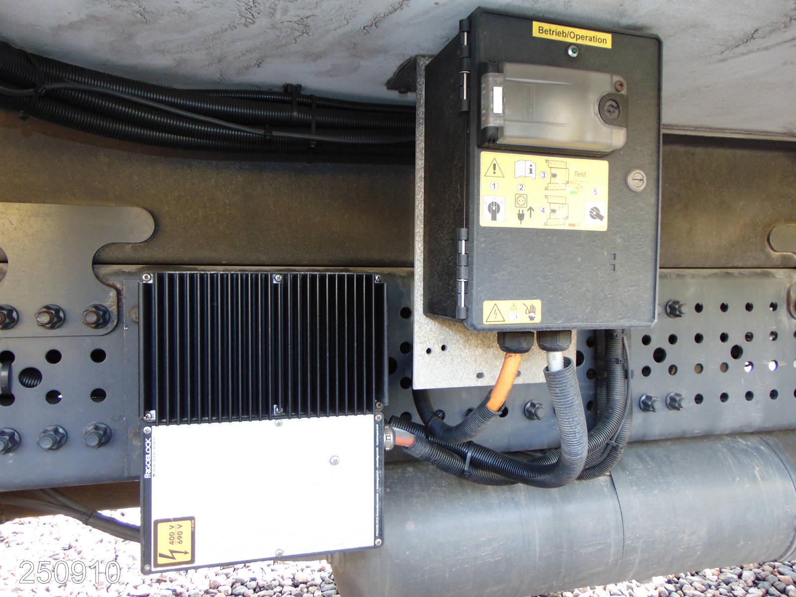 Mercedes Antos 1833L 3-Zonen Kühlkoffer-LBW, Interne Nummer: 250910 Bild Nr. 25