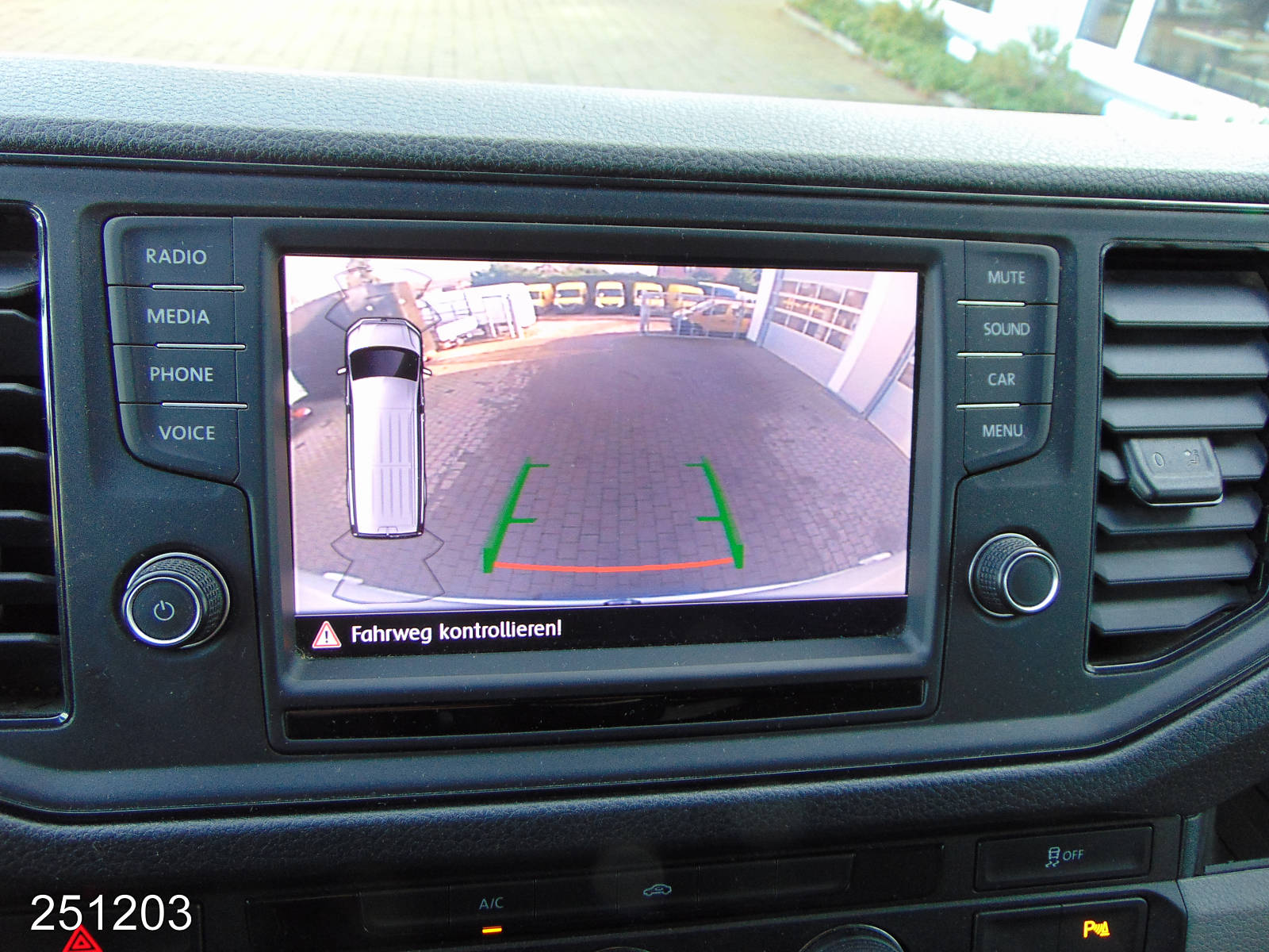 VW Crafter 2.0 TDI Maxi 4Motion Klima-Kamera, Interne Nummer: 251203 Bild Nr. 6
