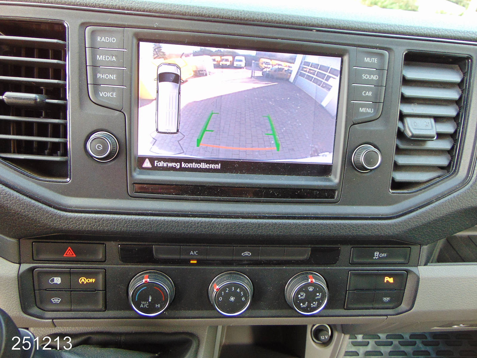 VW Crafter 2.0 TDI Klima-Kamera, Interne Nummer: 251213 Bild Nr. 6