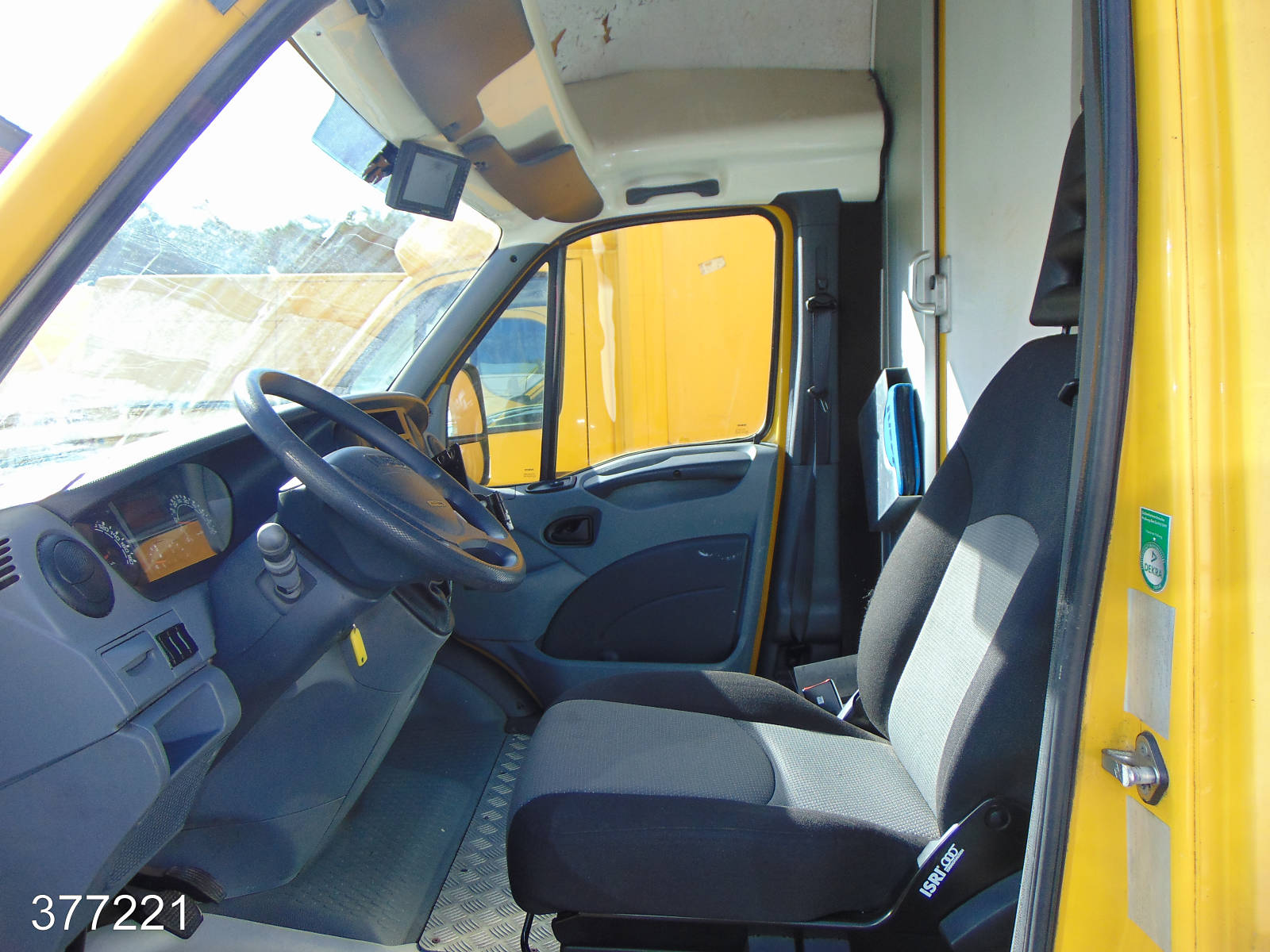 Iveco Daily 35 S 12 A / P Maxi Postkoffer Regalsystem, Interne Nummer: 377221 Bild Nr. 3