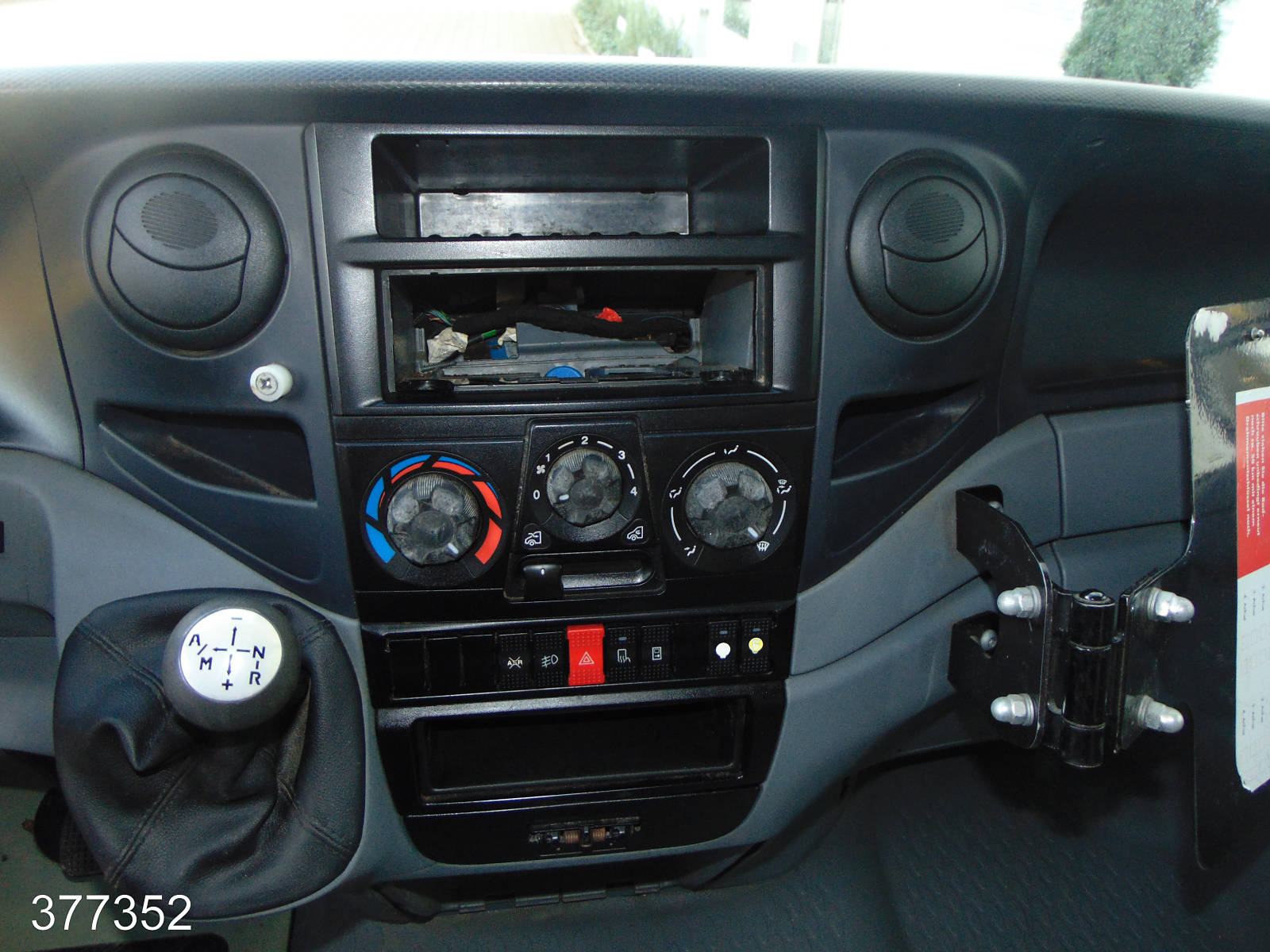 Iveco Daily 35 S 12 A / P Maxi Postkoffer Regalsystem, Interne Nummer: 377352 Bild Nr. 5