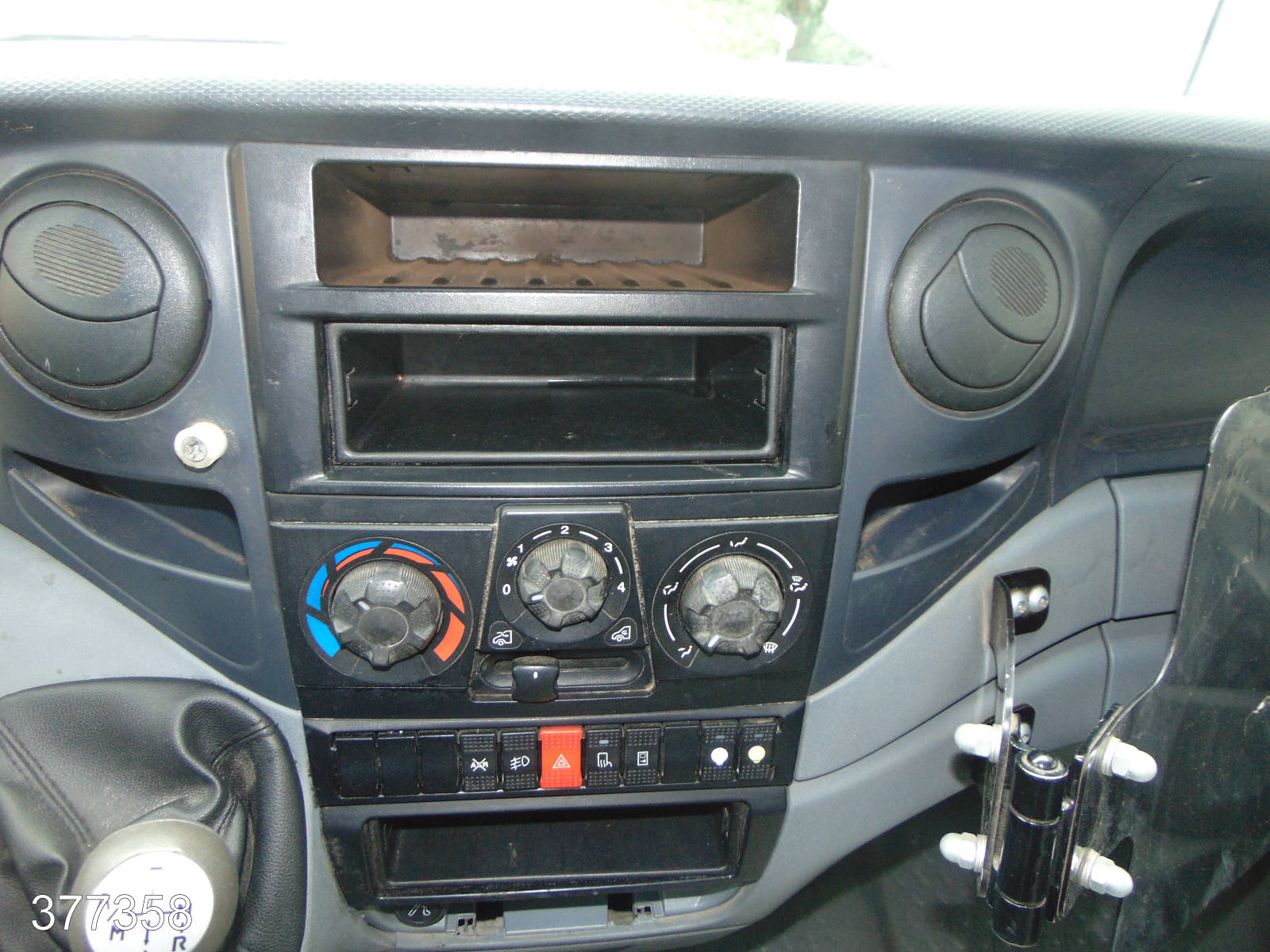 Iveco Daily 35 S 12 A / P Maxi Postkoffer Regalsystem, Interne Nummer: 377358 Bild Nr. 6