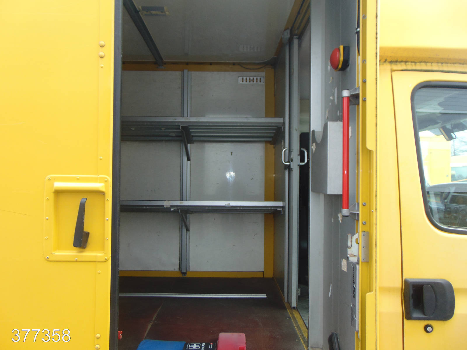 Iveco Daily 35 S 12 A / P Maxi Postkoffer Regalsystem, Interne Nummer: 377358 Bild Nr. 11