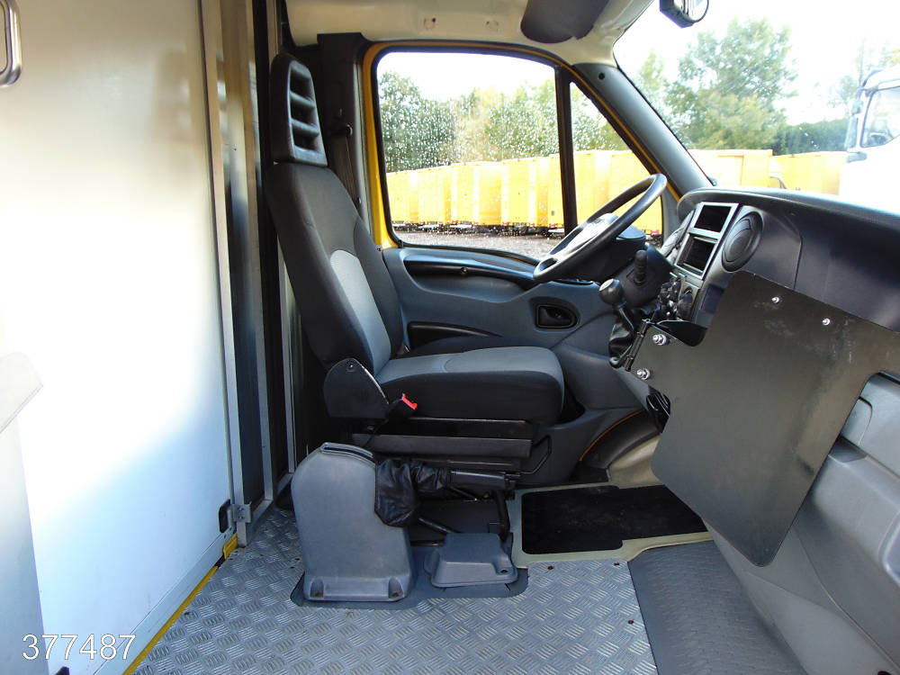Iveco Daily 35 S 12 A / P Maxi Postkoffer Regalsystem, Interne Nummer: 377487 Bild Nr. 7