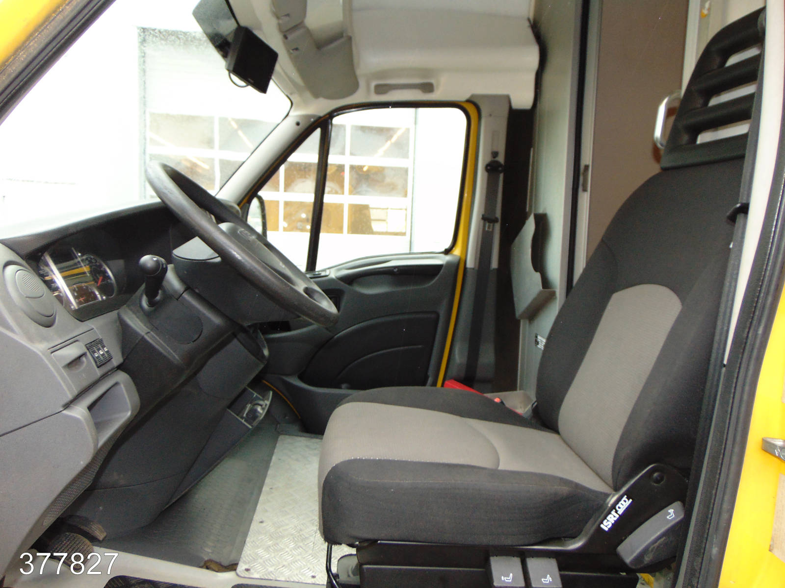 Iveco Daily 35 S 11 A / P Maxi Postkoffer Regalsystem, Interne Nummer: 377827 Bild Nr. 3