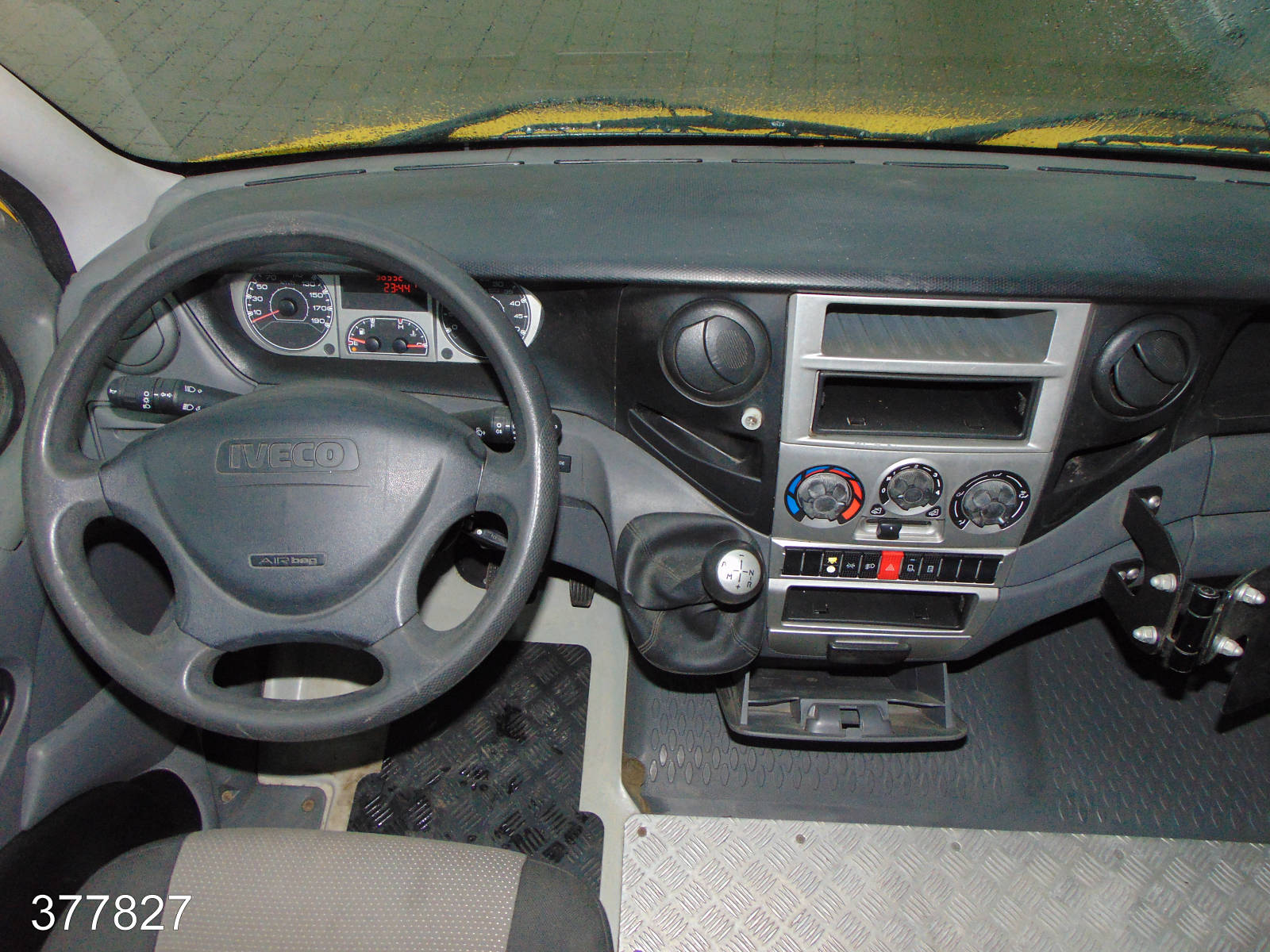 Iveco Daily 35 S 11 A / P Maxi Postkoffer Regalsystem, Interne Nummer: 377827 Bild Nr. 4
