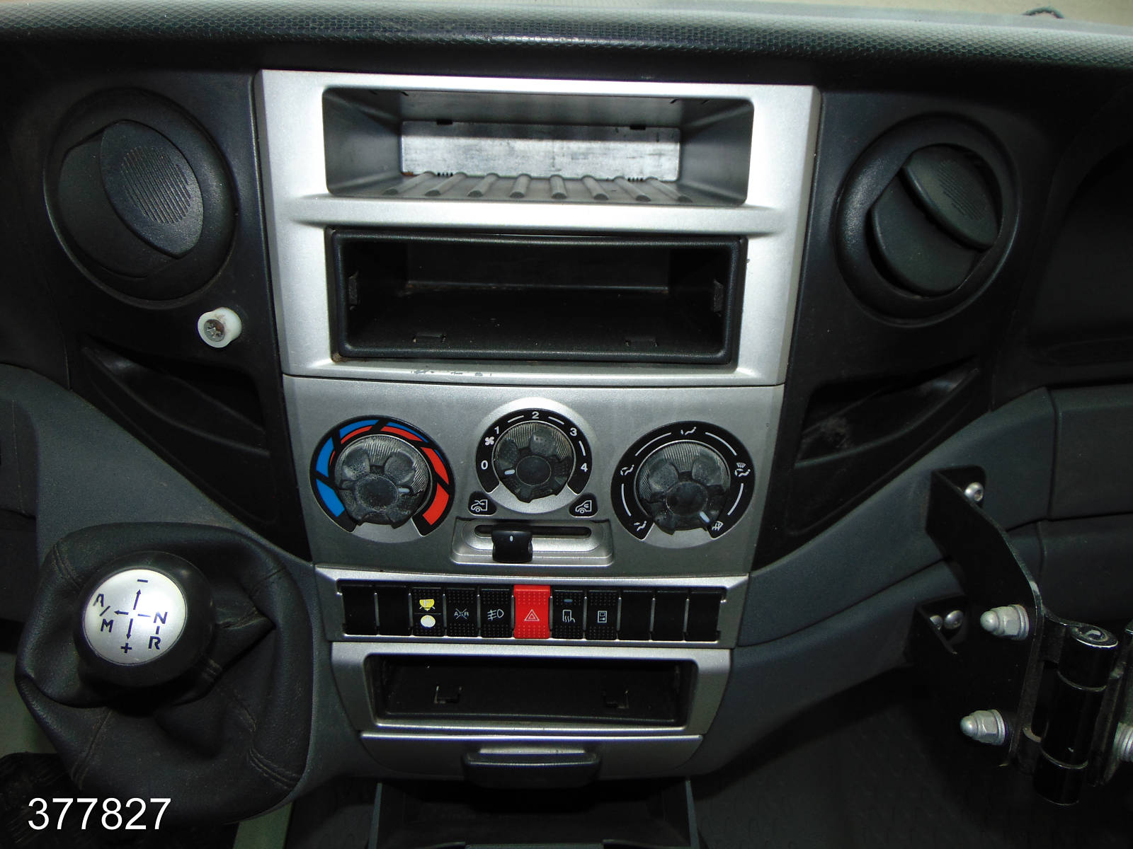 Iveco Daily 35 S 11 A / P Maxi Postkoffer Regalsystem, Interne Nummer: 377827 Bild Nr. 6
