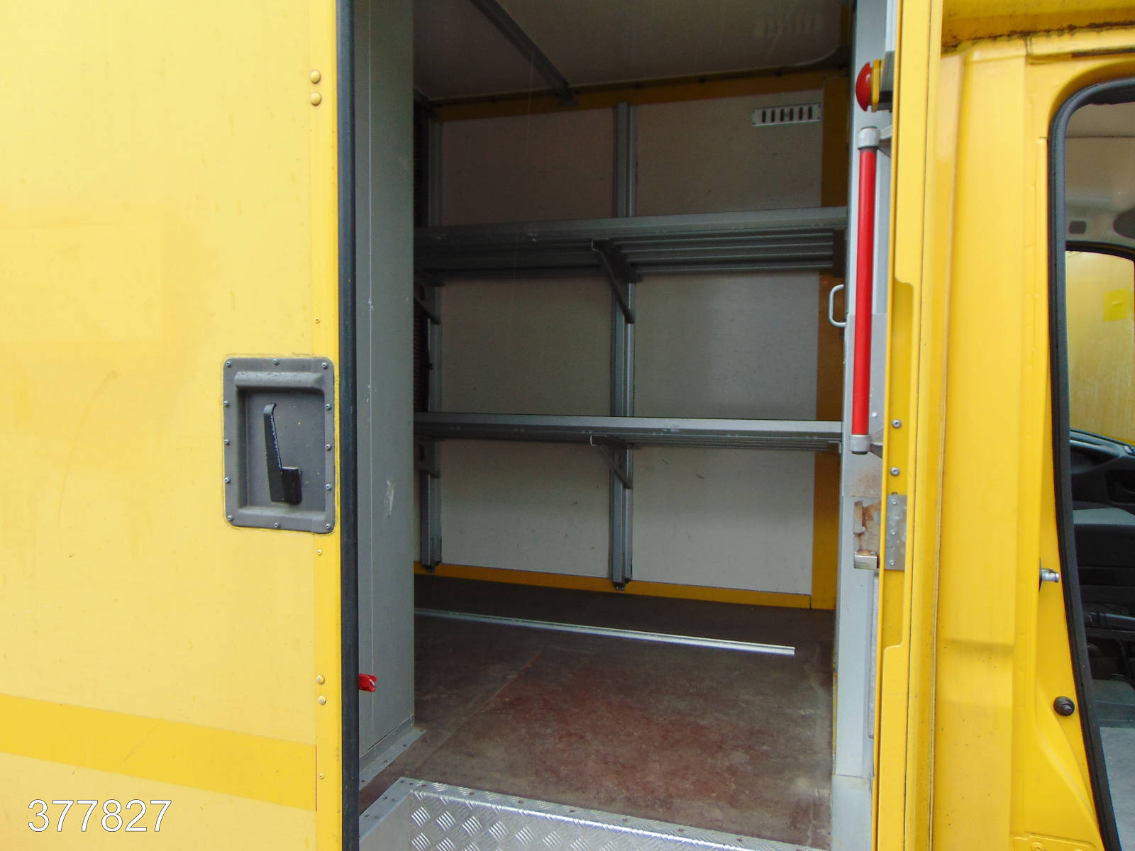 Iveco Daily 35 S 11 A / P Maxi Postkoffer Regalsystem, Interne Nummer: 377827 Bild Nr. 11