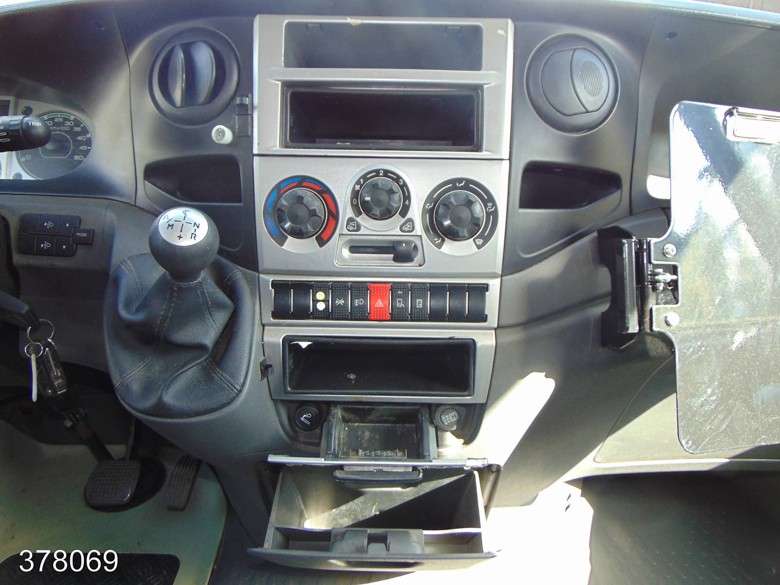 Iveco Daily 35 S 11 A / P Maxi Postkoffer Regalsystem, Interne Nummer: 378069 Bild Nr. 6
