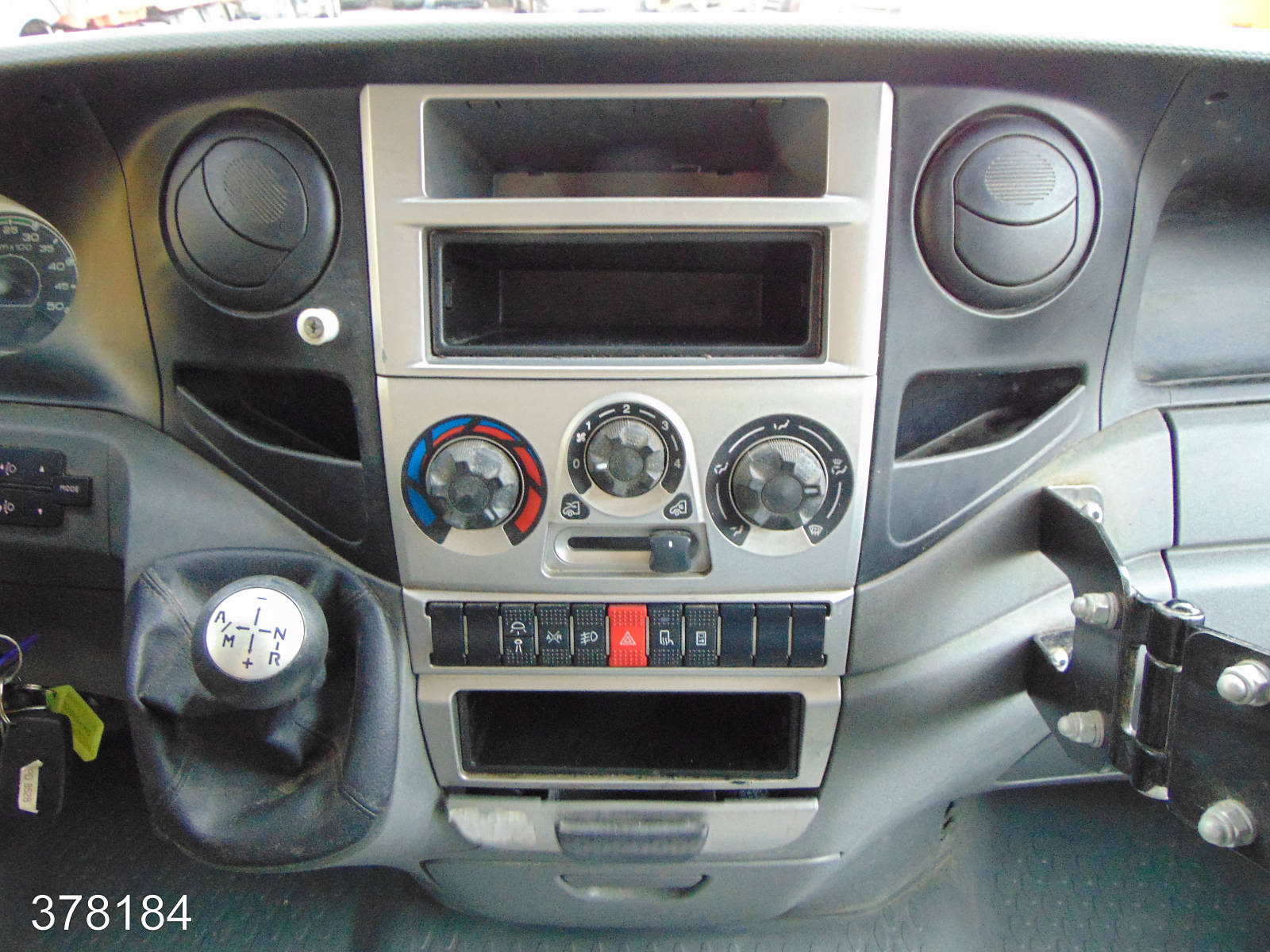 Iveco Daily 35 S 11 A / P Maxi Postkoffer Regalsystem, Interne Nummer: 378184 Bild Nr. 6