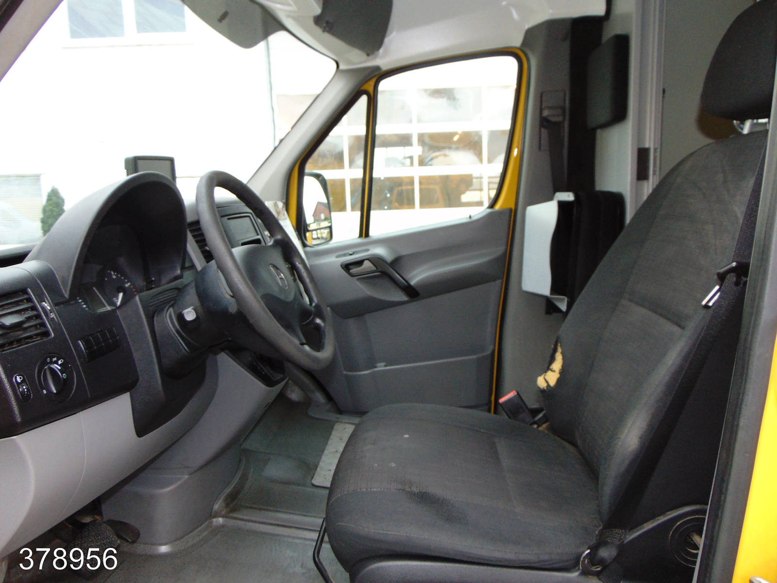 Mercedes Sprinter 310 CDI Maxi Kamera-Regalsystem, Interne Nummer: 378956 Bild Nr. 3