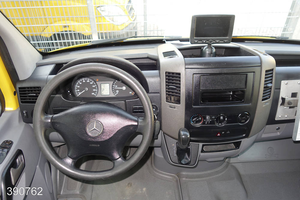 Mercedes Sprinter 310 CDI Maxi Kamera-Regalsystem, Interne Nummer: 390762 Bild Nr. 4