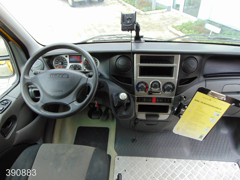 Iveco Daily 35 S 11 A / P Maxi Postkoffer Regalsystem, Interne Nummer: 390883 Bild Nr. 4