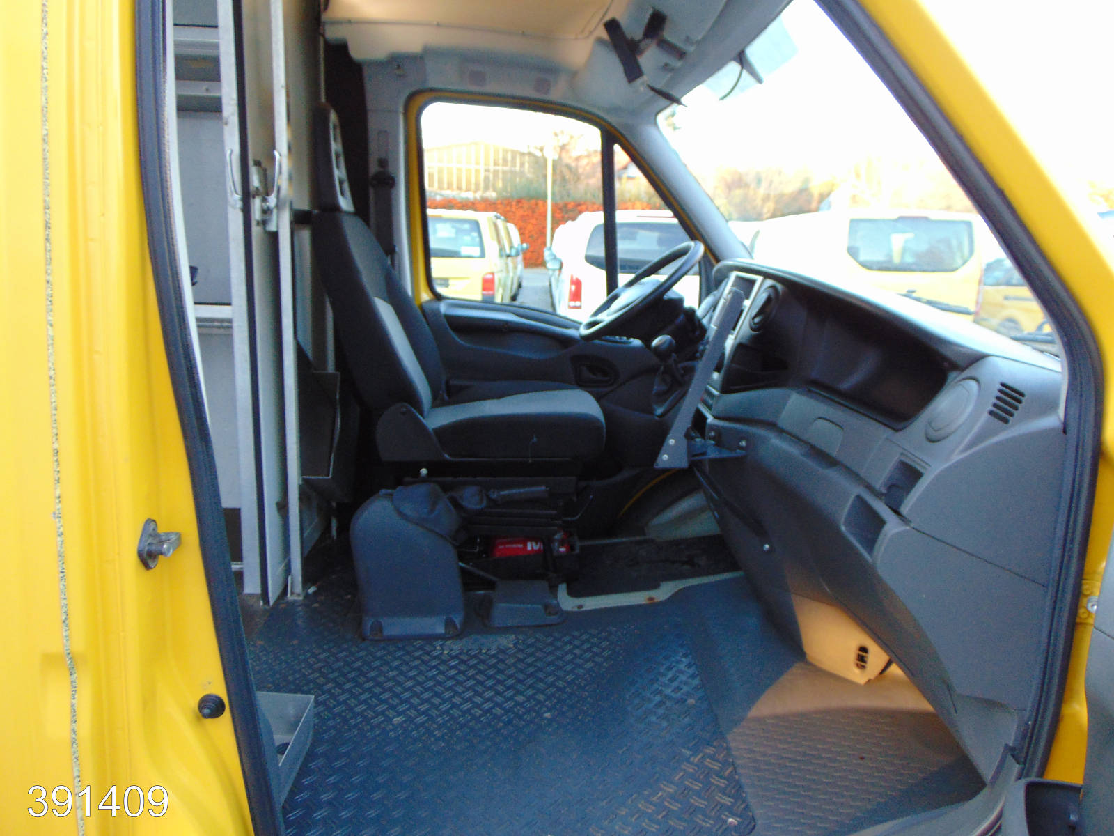 Iveco Daily 35 S 11 A / P Maxi Postkoffer Regalsystem, Interne Nummer: 391409 Bild Nr. 8