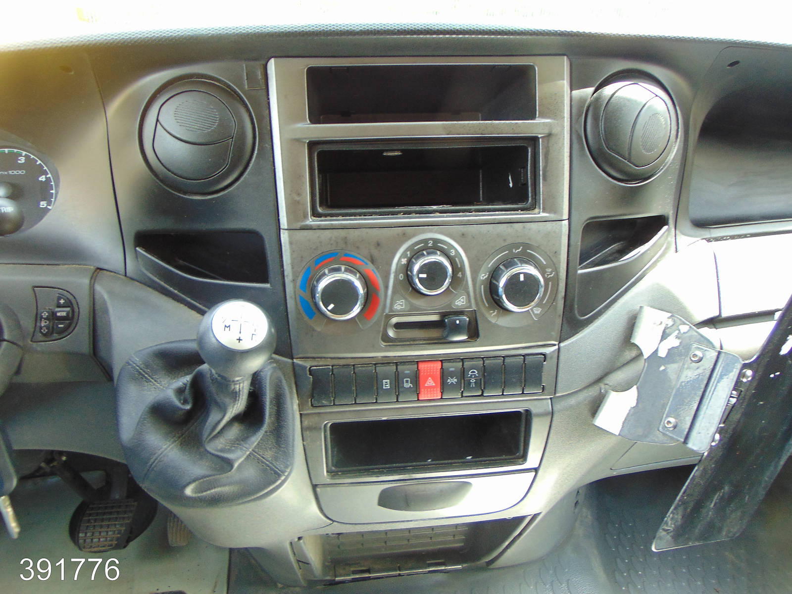 Iveco Daily 35 S 11 A / P Maxi Postkoffer Regalsystem, Interne Nummer: 391776 Bild Nr. 6