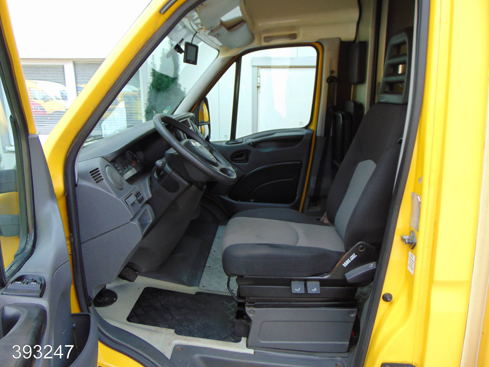 Iveco Daily 35 S 11 A / P Maxi Postkoffer Regalsystem, Interne Nummer: 393247 Bild Nr. 3