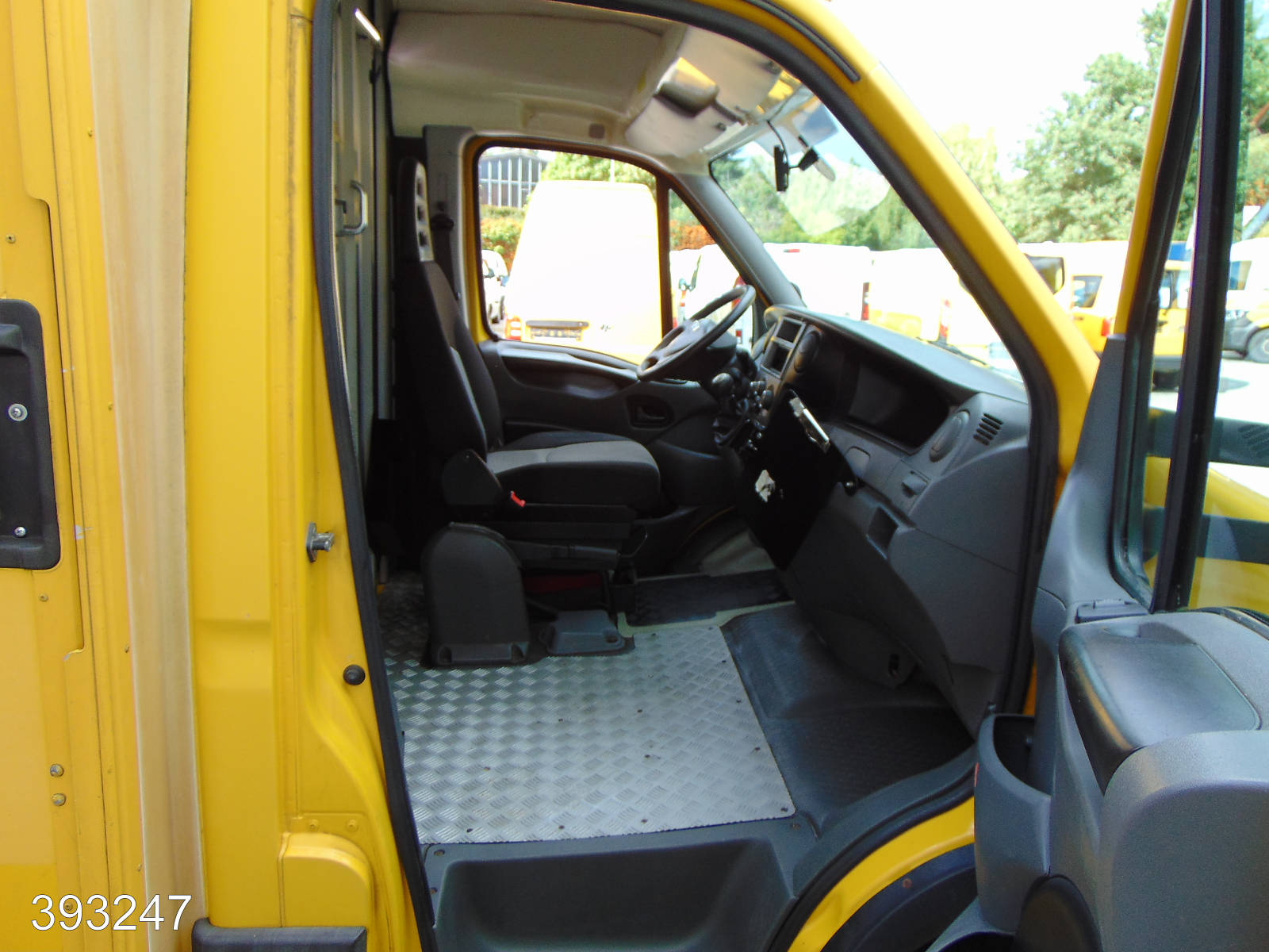 Iveco Daily 35 S 11 A / P Maxi Postkoffer Regalsystem, Interne Nummer: 393247 Bild Nr. 4