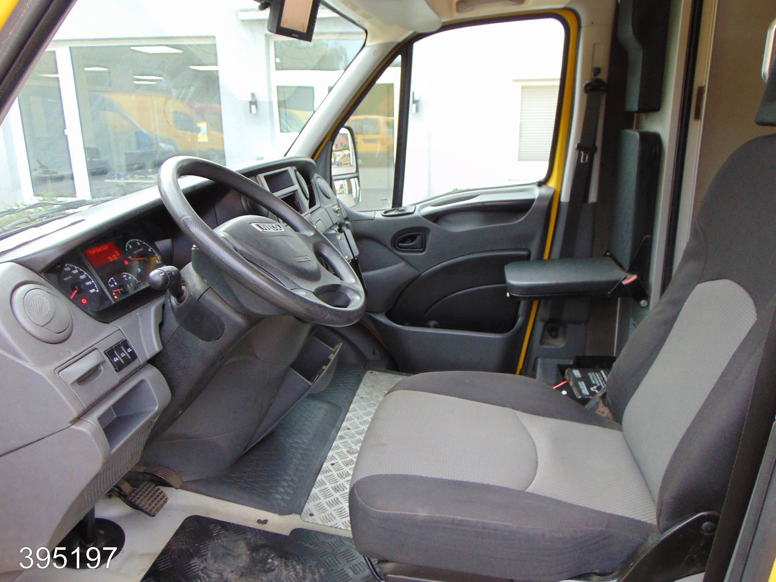 Iveco Daily 35 S 11 A / P Maxi Postkoffer Regalsystem, Interne Nummer: 395197 Bild Nr. 3
