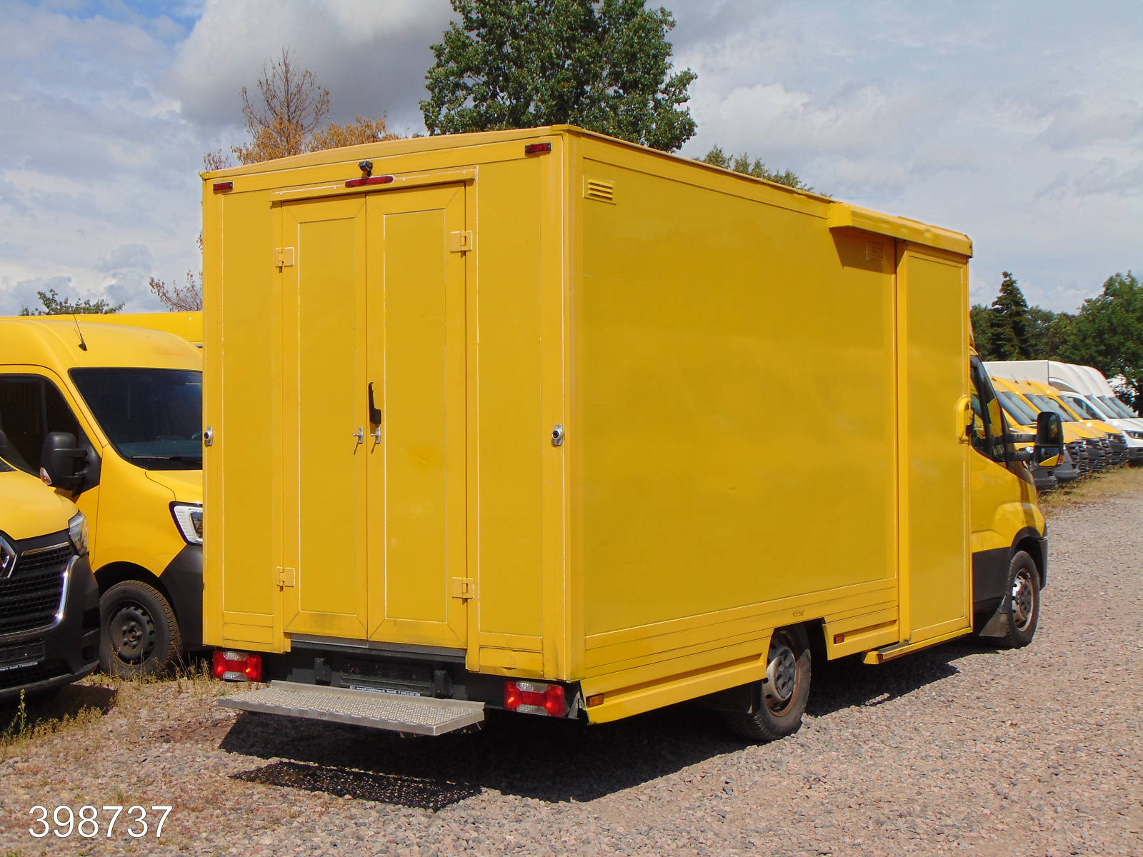 Iveco Daily 35S12 35-120 HiMatic Maxi Postkoffer Regalsystem, Interne Nummer: 398737 Bild Nr. 2