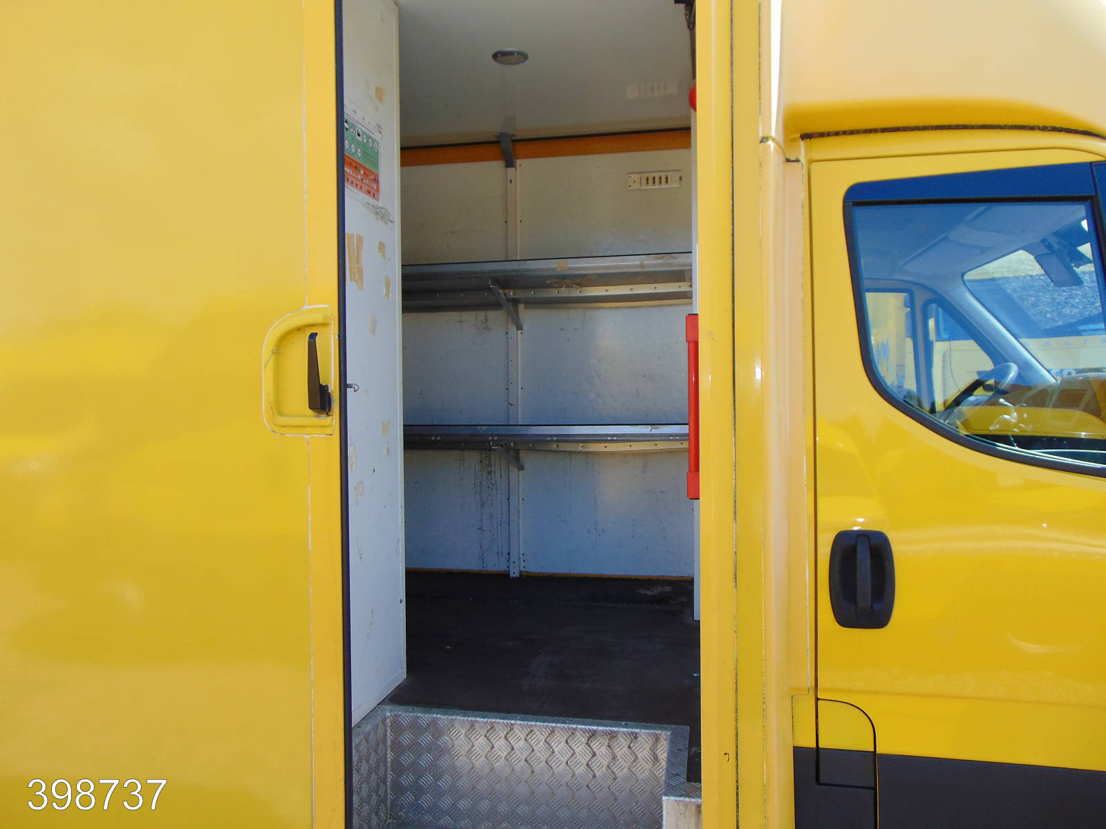 Iveco Daily 35S12 35-120 HiMatic Maxi Postkoffer Regalsystem, Interne Nummer: 398737 Bild Nr. 11